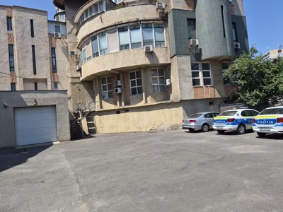 SPATIU COMERCIAL CU FUNCTIUNE BIROURI I2 SI TEREN AFERENT IN SUPRAFATA DE 28 MP
