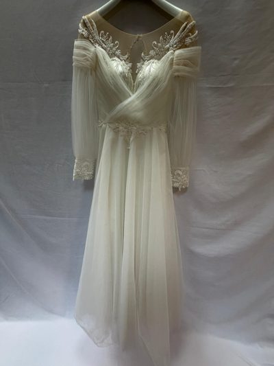 Rochie mireasa cu maneca plisata