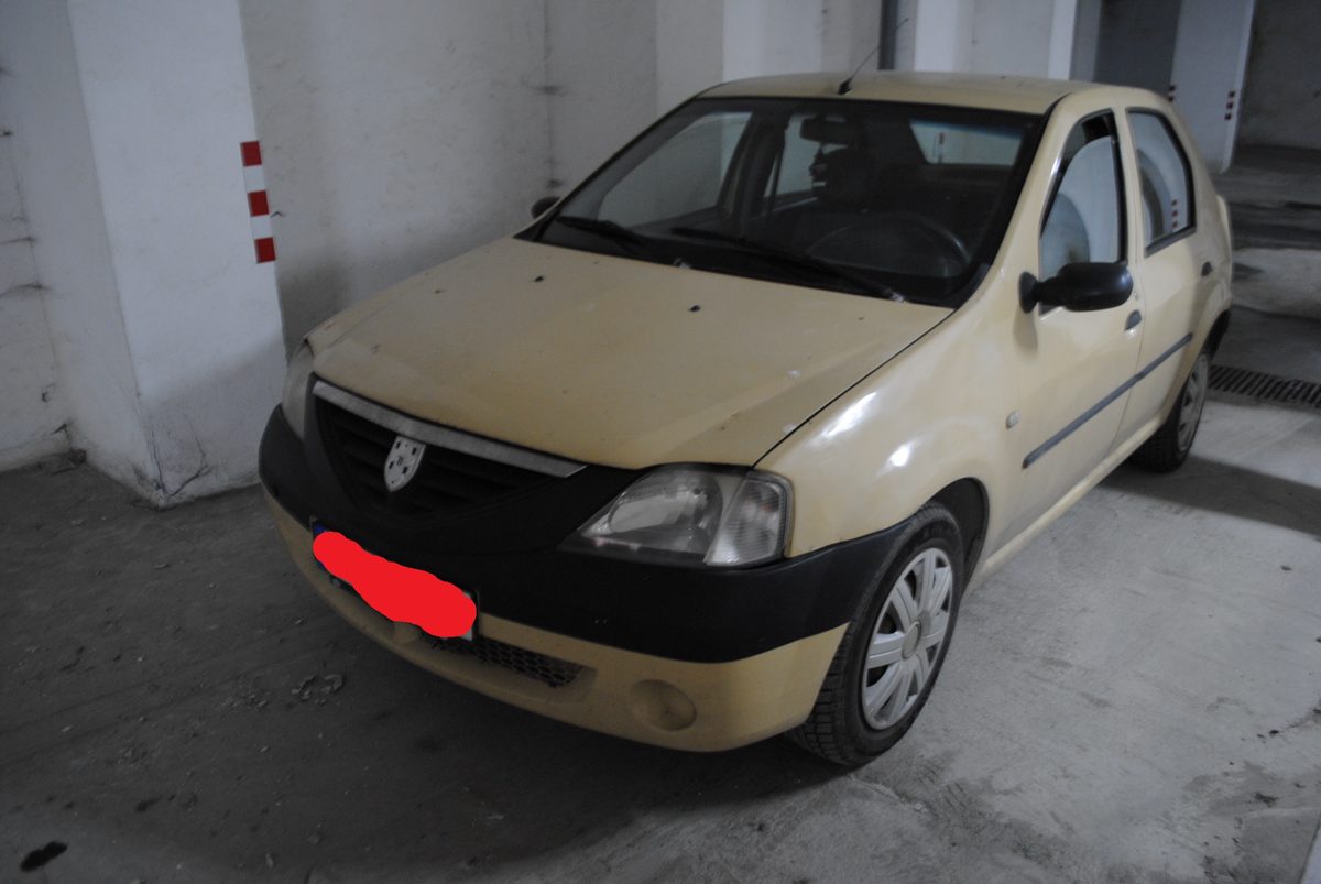 Autoturism marca Dacia model Logan 1