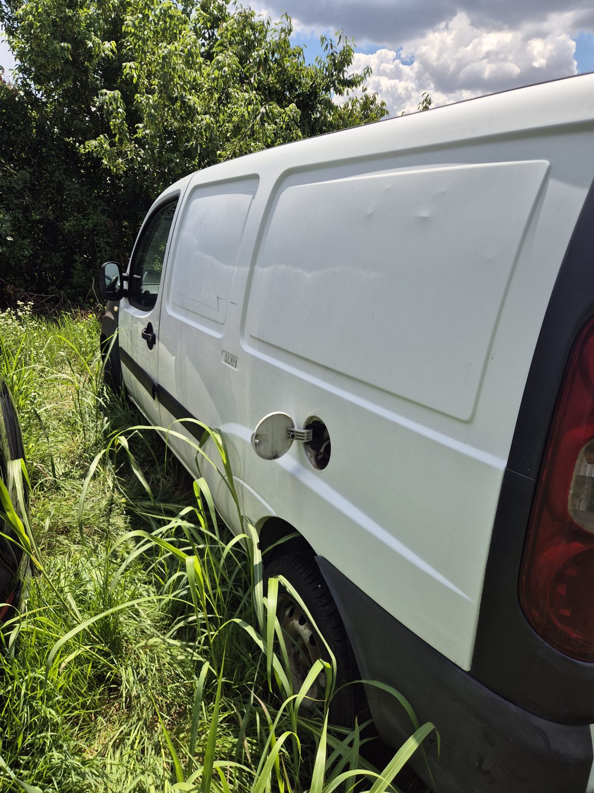 Autoturism marca Fiat model DOBLO 223WXN1A 1