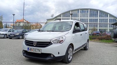 Autoturism marca Dacia model Lodgy culoare Alb
