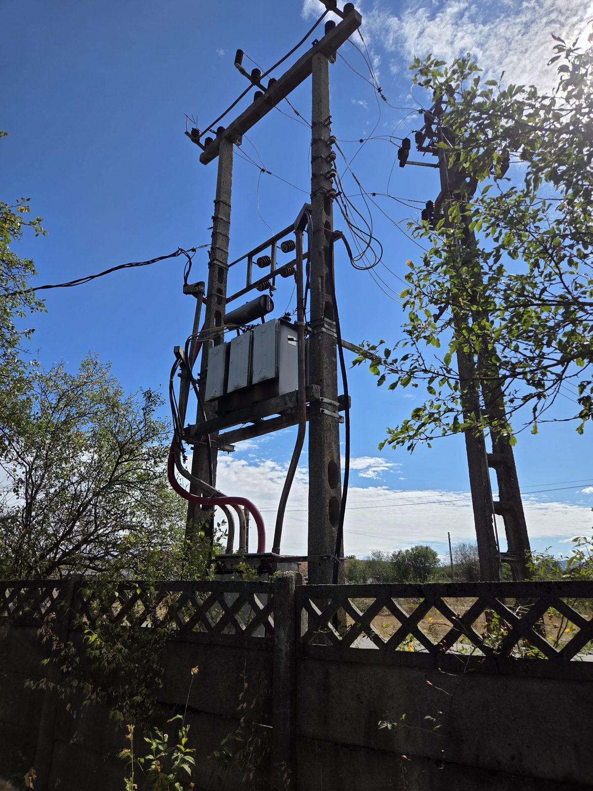 TRANSFORMATOR TENSIUNE 1