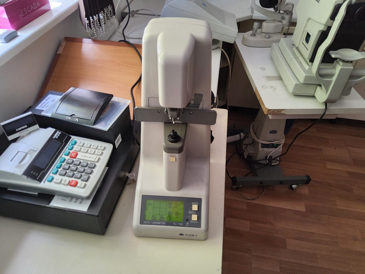LENSMETRU-TOMEY TL 100SN 1