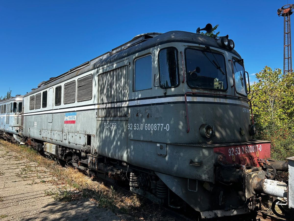 Locomotiva 92530600877-0 - LDE 2100 CP 6008775 (01.07.1973) 1