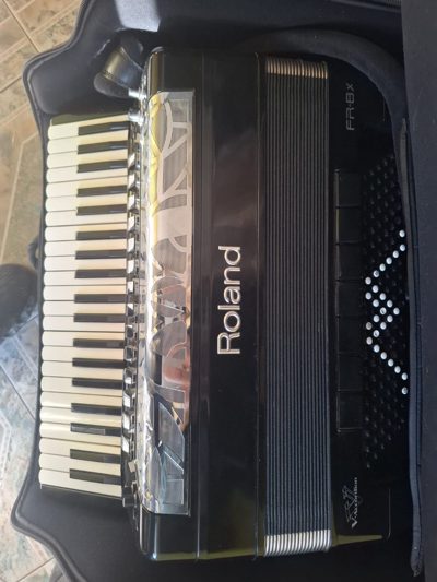 ACORDEON ROLAND FR8X