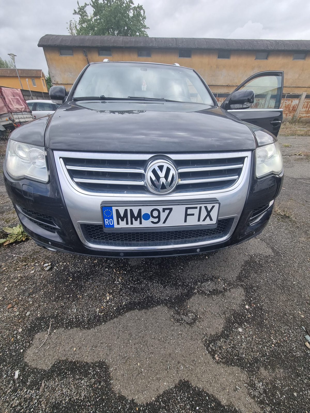 Autoturism marca Volkswagen model Touareg 1