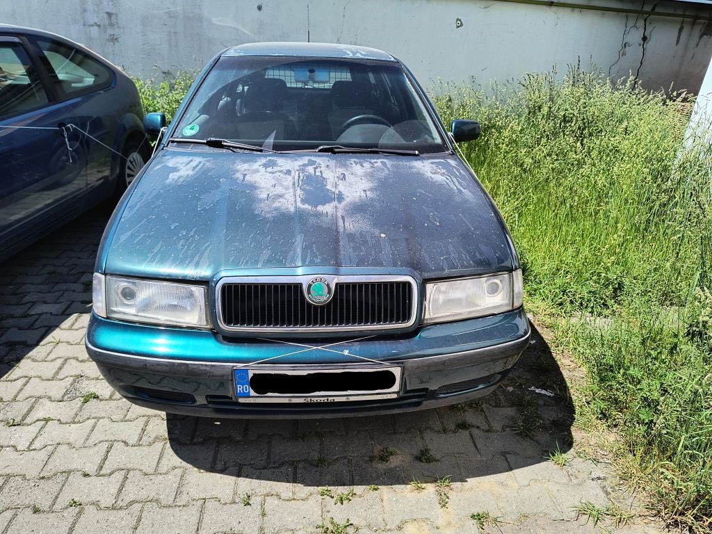 Autoturism marca Skoda model Octavia culoare Verde 1