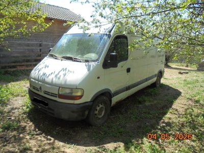 Autoutilitara RENAULT model MASTER culoare Alb