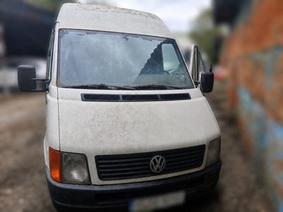 Autoutilitara marca VOLKSWAGEN LT28
