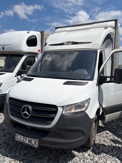 Autoturism marca MERCEDES-BENZ model SPRINTER