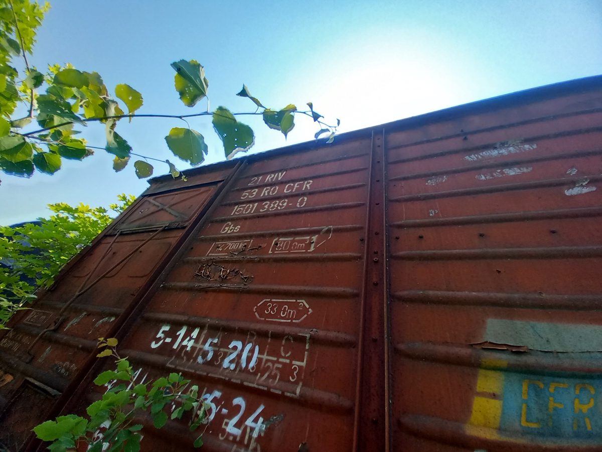 Vagon de marfa -Brasov Triaj- seria GBS, nr.215315013890, linia 4B 1