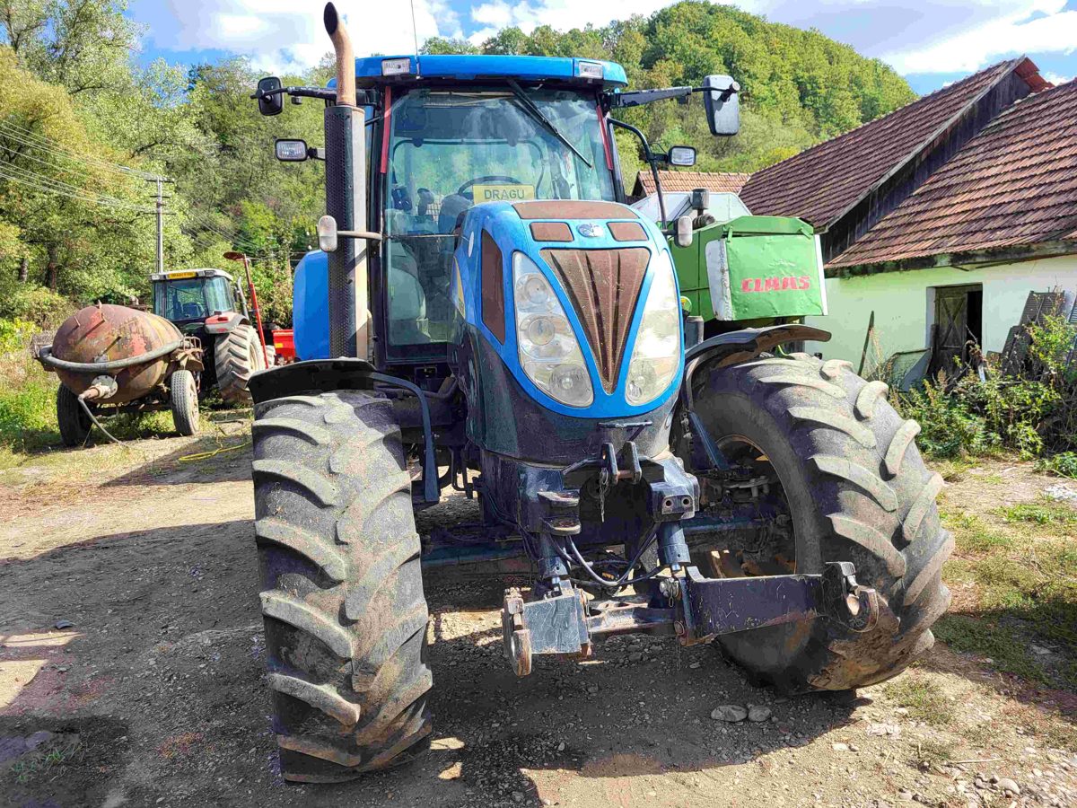 Tractor agricol, marca NEW HOLLAND, tip BK, model T6050 1
