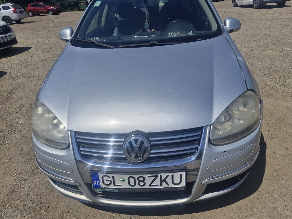 Autoturism marca Volkswagen model Jetta 1
